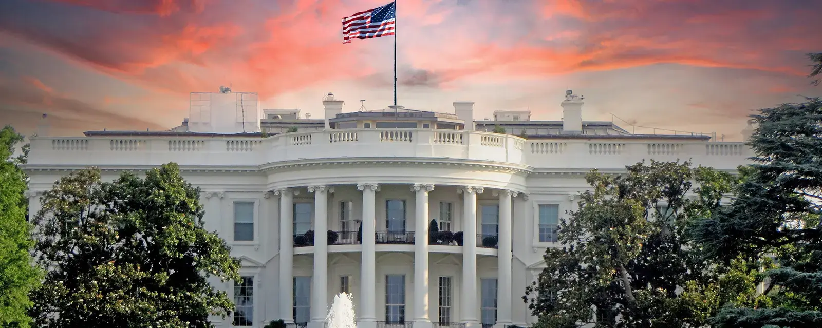 White House in Washington D.C. at sunset